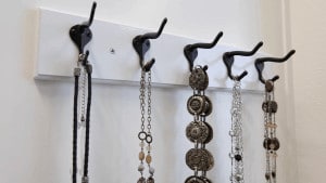 How-to-Make-Decorative-Closet-Hangers-1920x1080