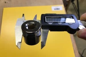 How to use Digital Calipers 0004