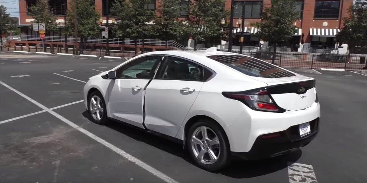 2017 Chevrolet Volt vs. Tesla Model 3
