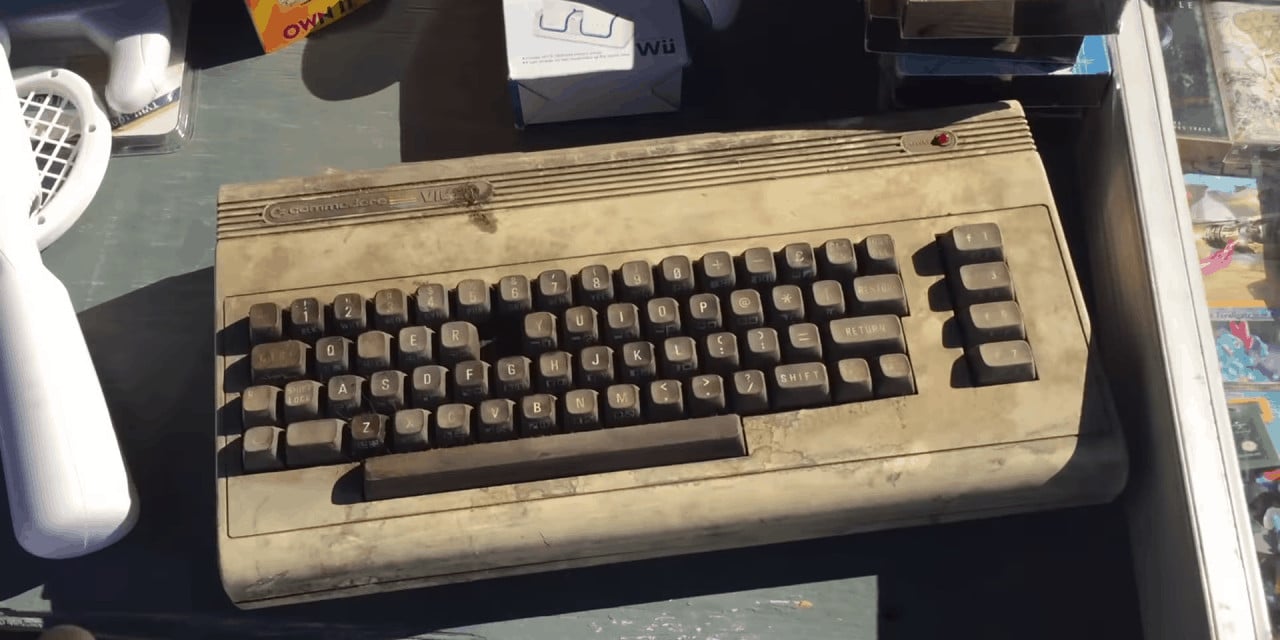 Commodore VIC-20 Restoration – Worst Condition Ever