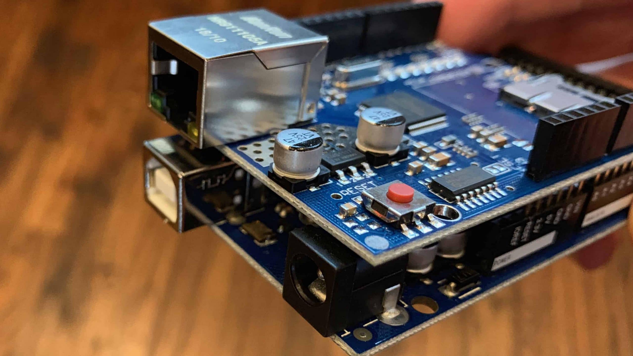 Controlling an Arduino from a Web Page - The Geek Pub