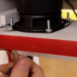 Mounting the speakers