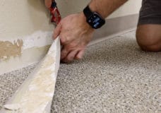 Removing rubber base molding